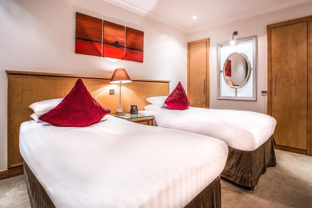 Courthouse Hotel London Soho 4