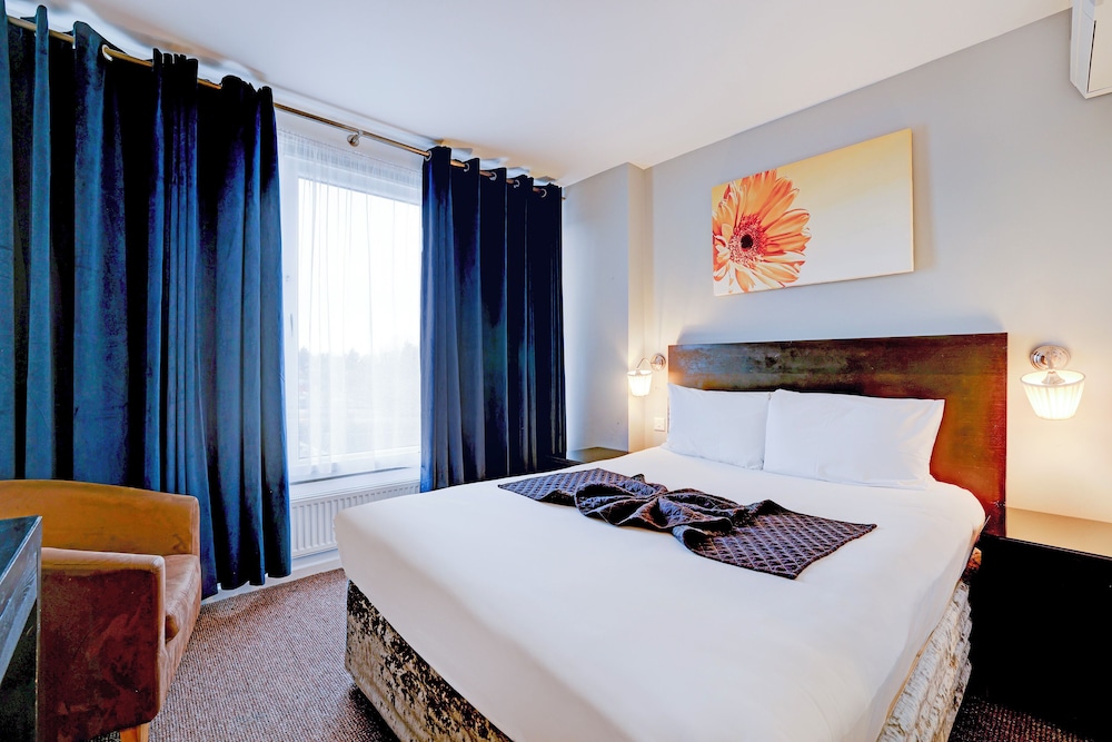 The Chiltern Hotel 13