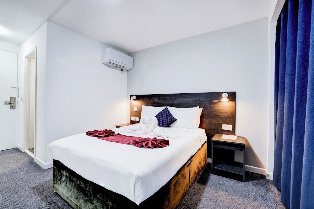 The Chiltern Hotel 8