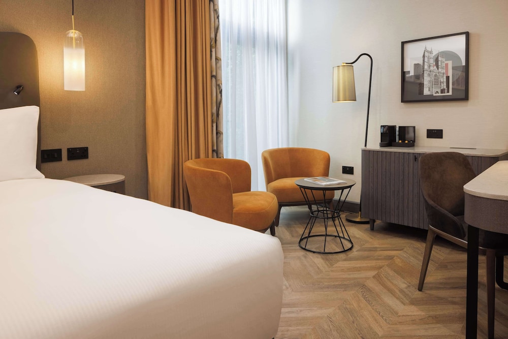DoubleTree by Hilton Hotel London - Victoria 20