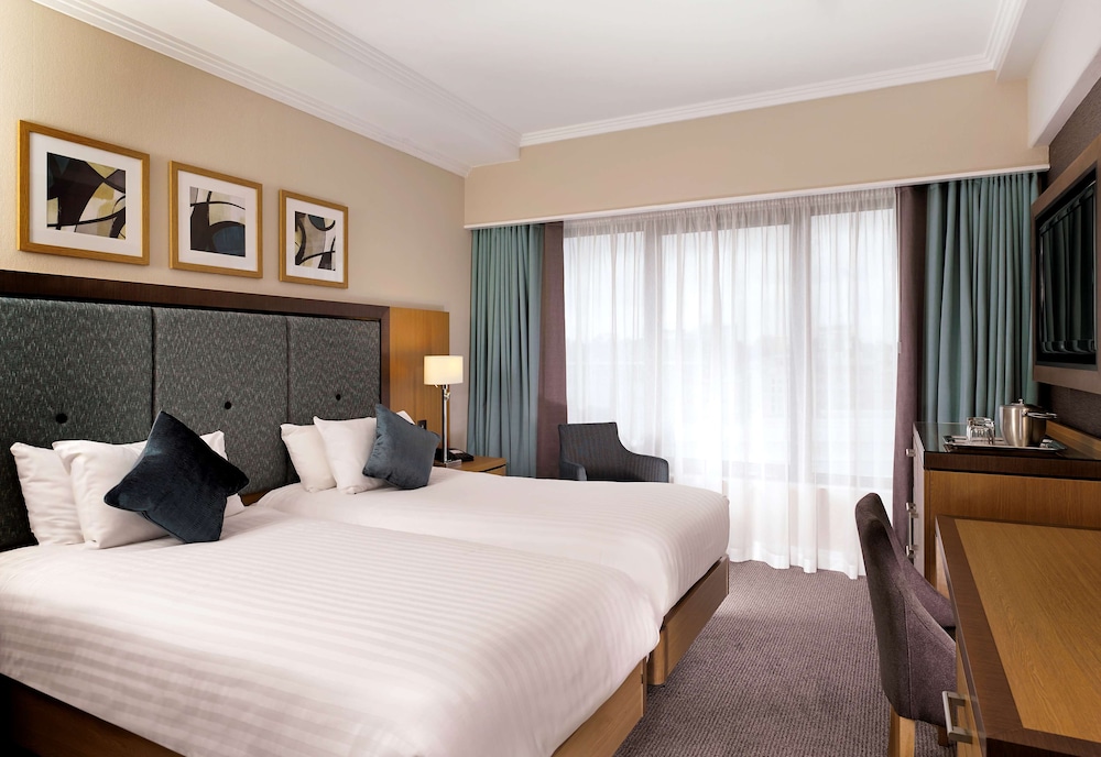 DoubleTree by Hilton Hotel London - Victoria 13