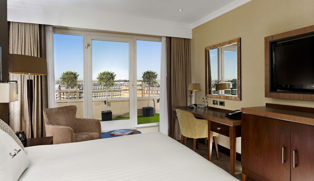 DoubleTree by Hilton Hotel London - Victoria 9