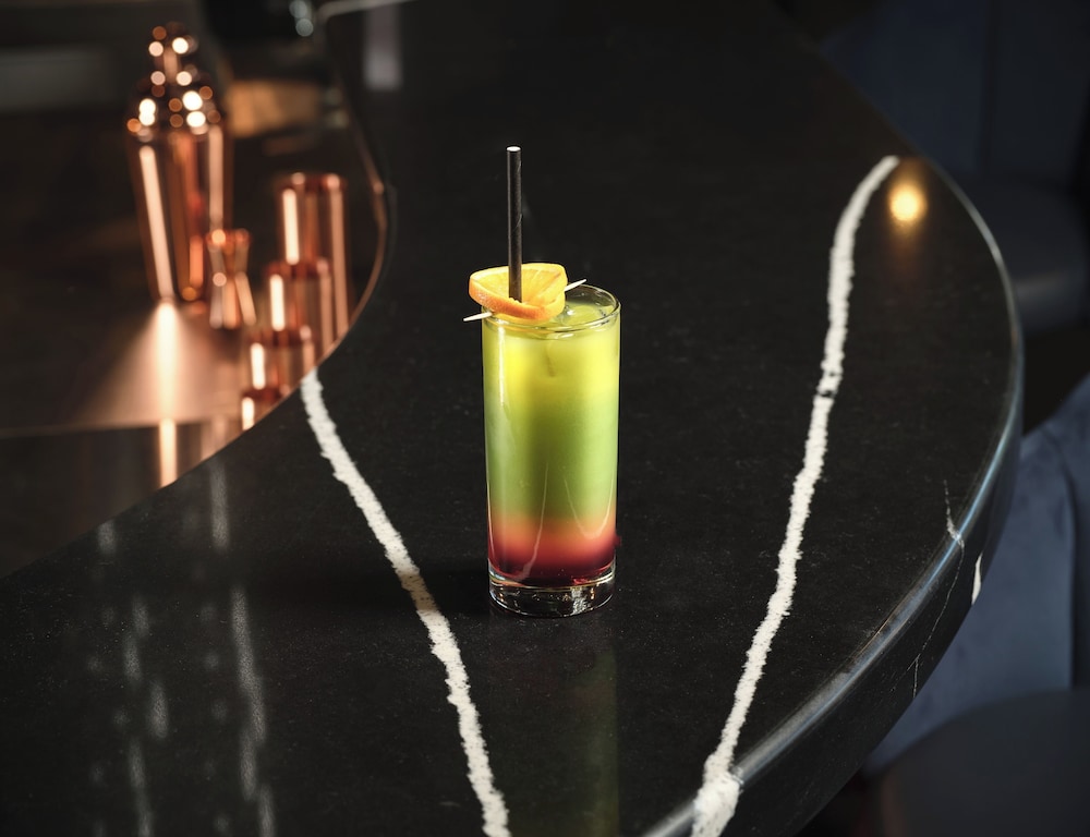 Radisson Red London Gatwick Airport 14