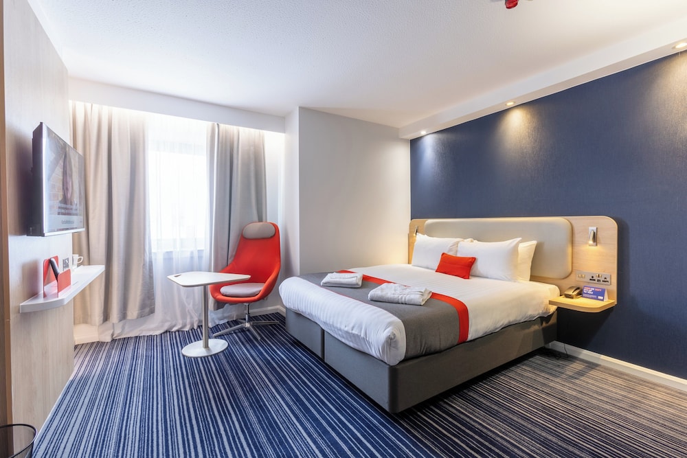 Holiday Inn Express London - Croydon 7