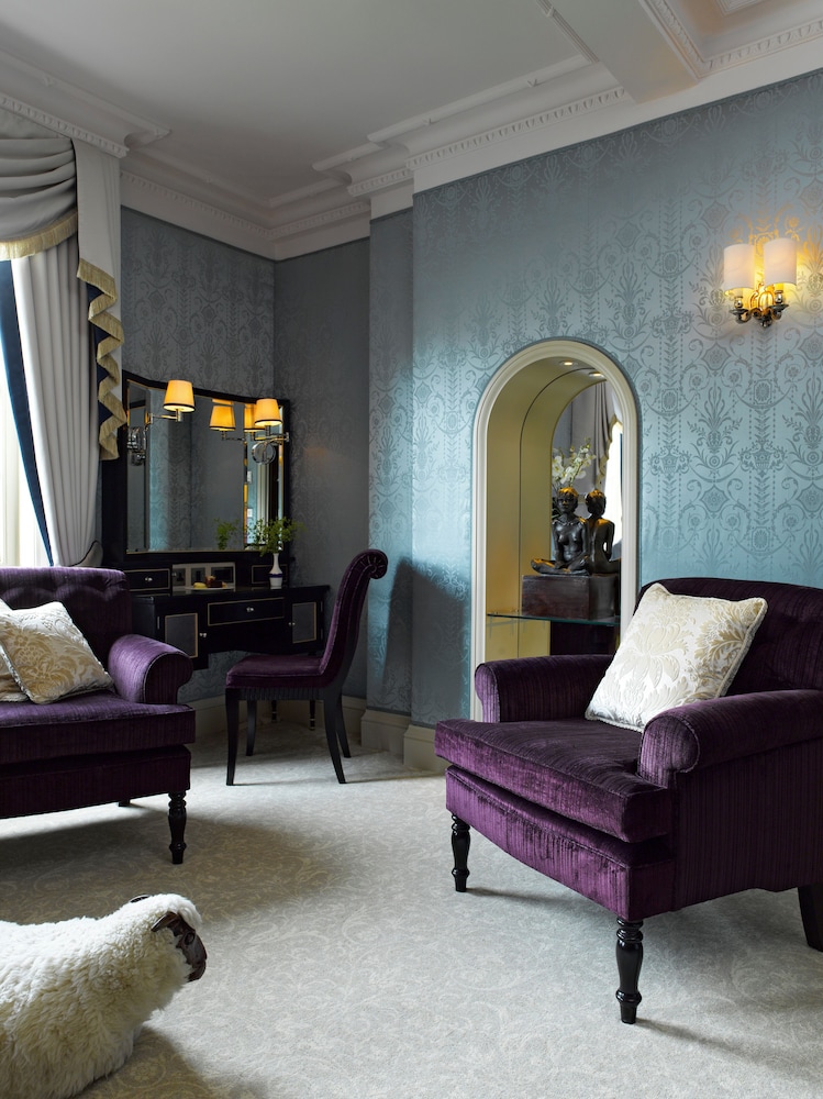 The Goring 18