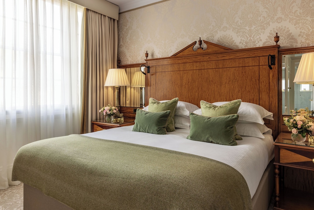 The Goring 23