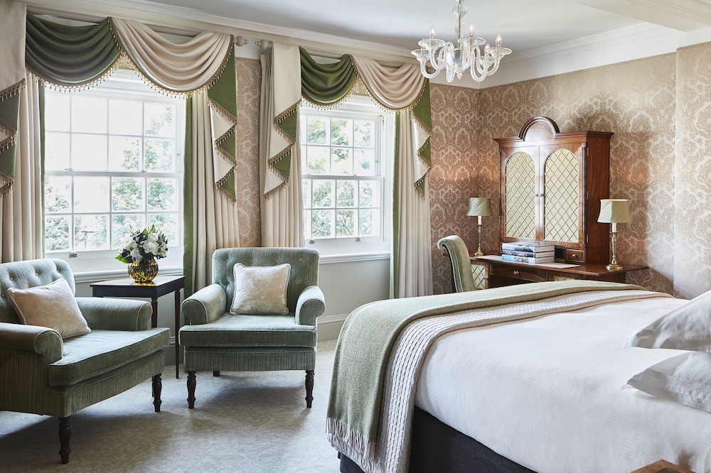 The Goring 14
