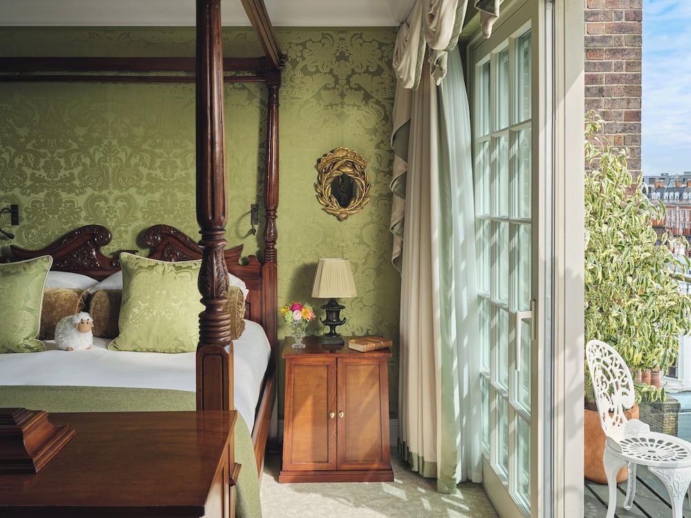 The Goring 15