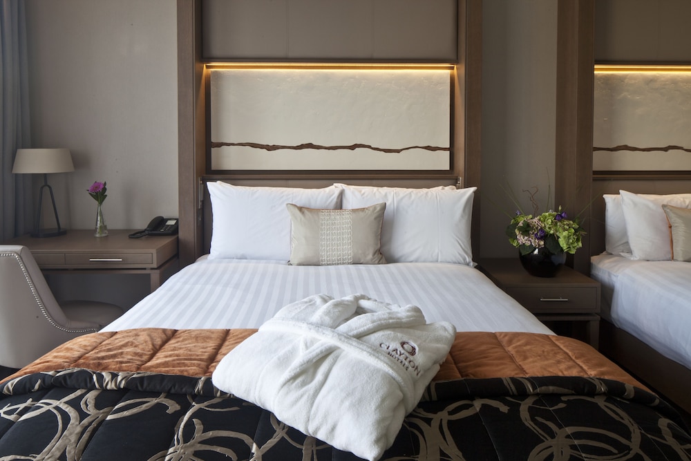 Clayton Hotel Chiswick 7