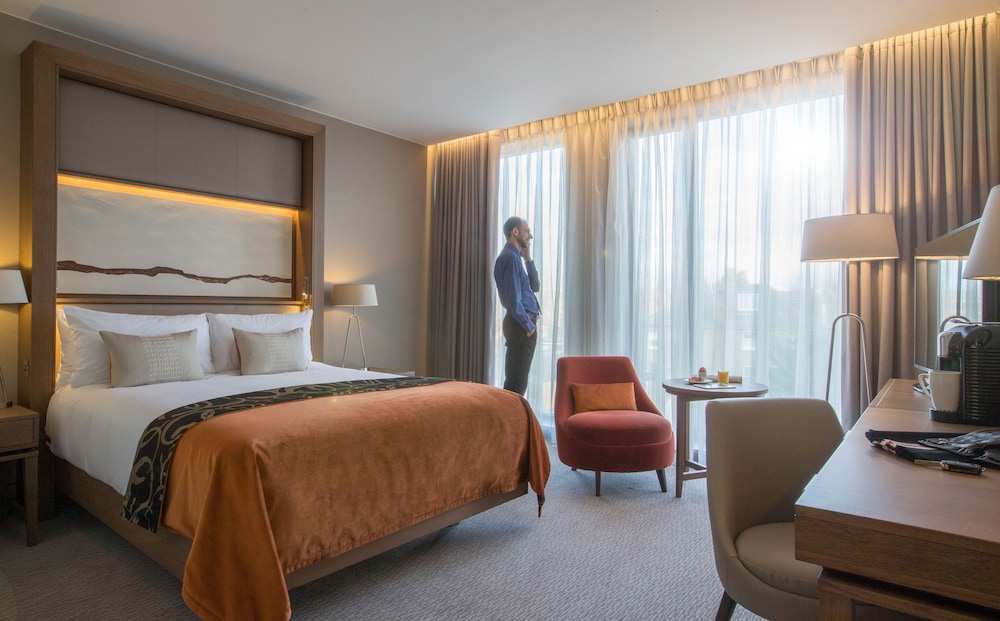 Clayton Hotel Chiswick 21