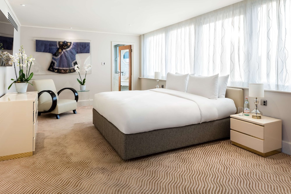 The May Fair, A Radisson Collection Hotel 15