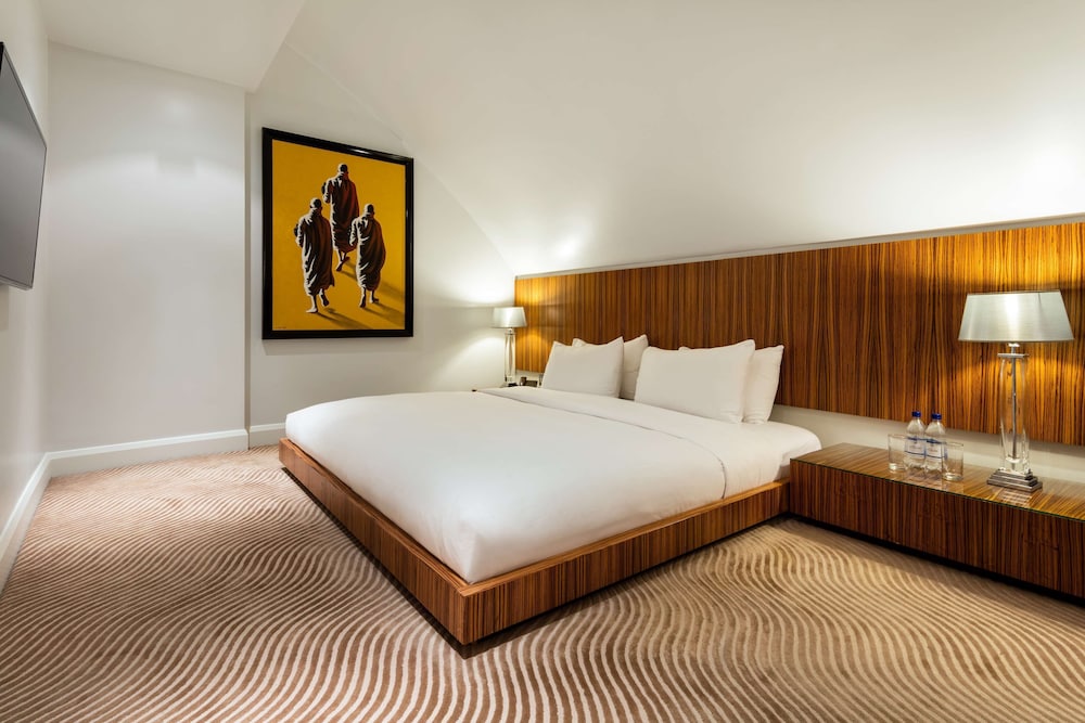 The May Fair, A Radisson Collection Hotel 10
