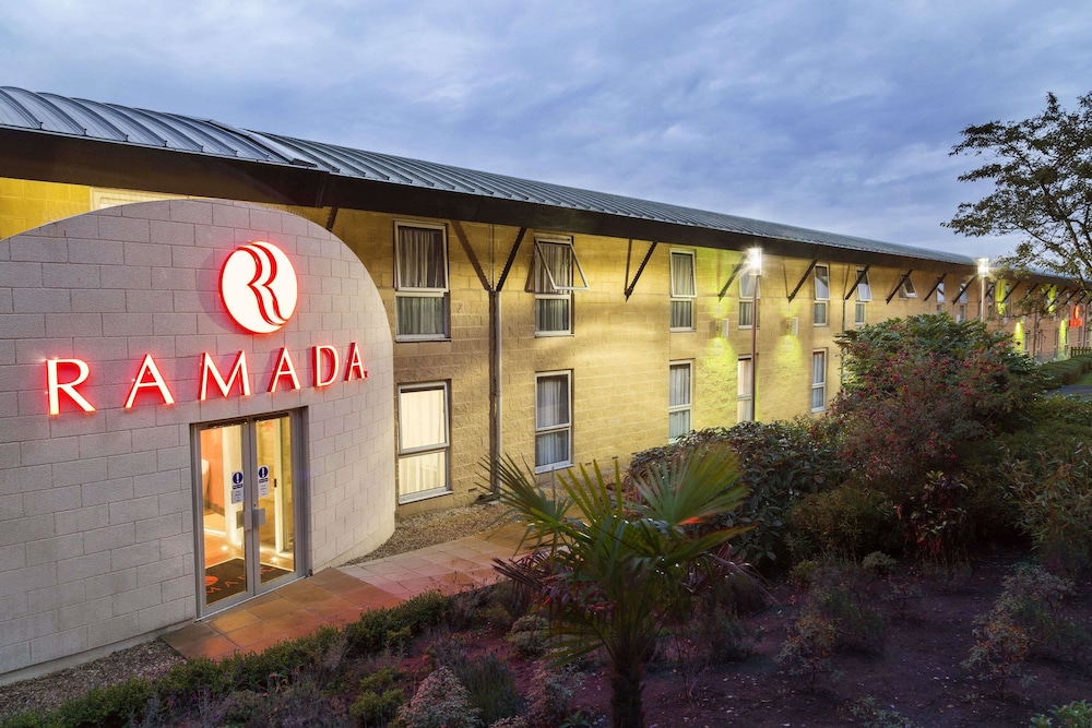 Ramada by Wyndham Oxford 23