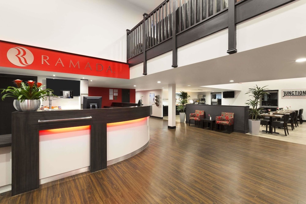 Ramada by Wyndham Oxford 3