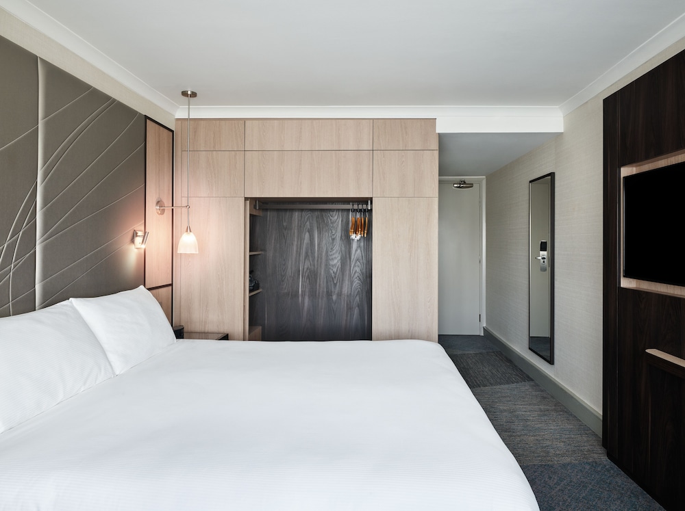 Hyatt Place London Heathrow Airport 21