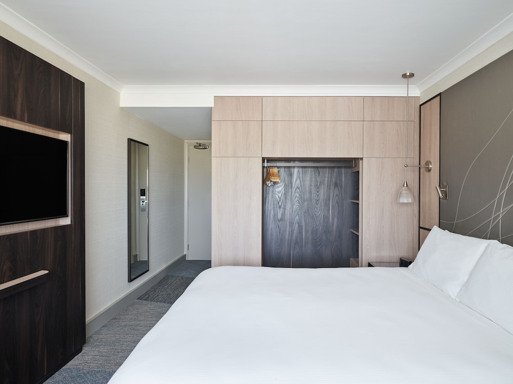 Hyatt Place London Heathrow Airport 20