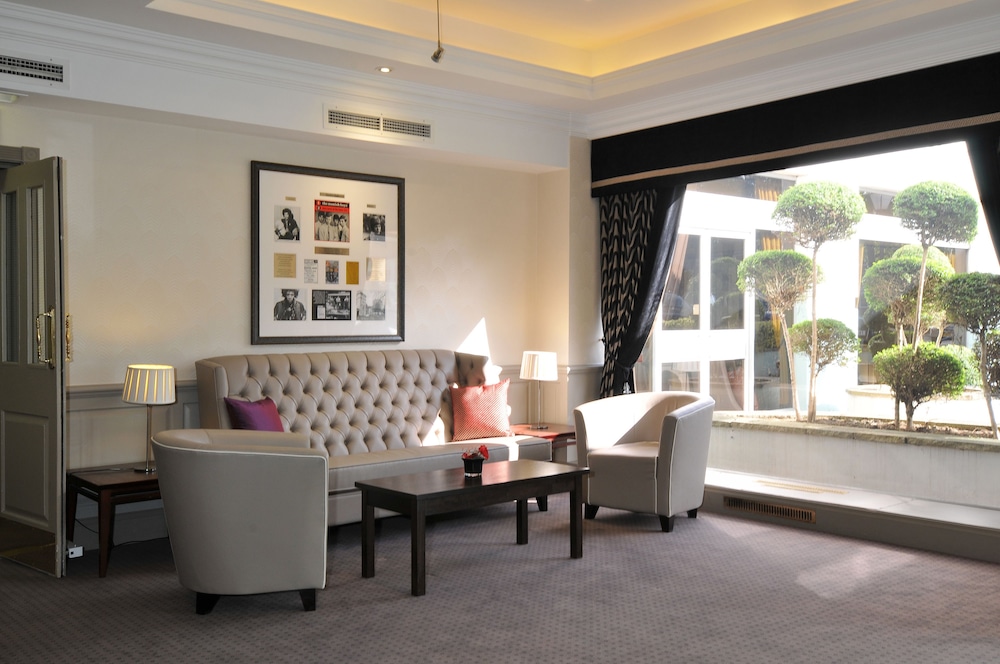 The Bromley Court Hotel 3