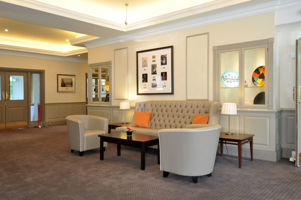 The Bromley Court Hotel 4