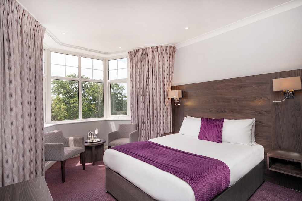 The Bromley Court Hotel 13