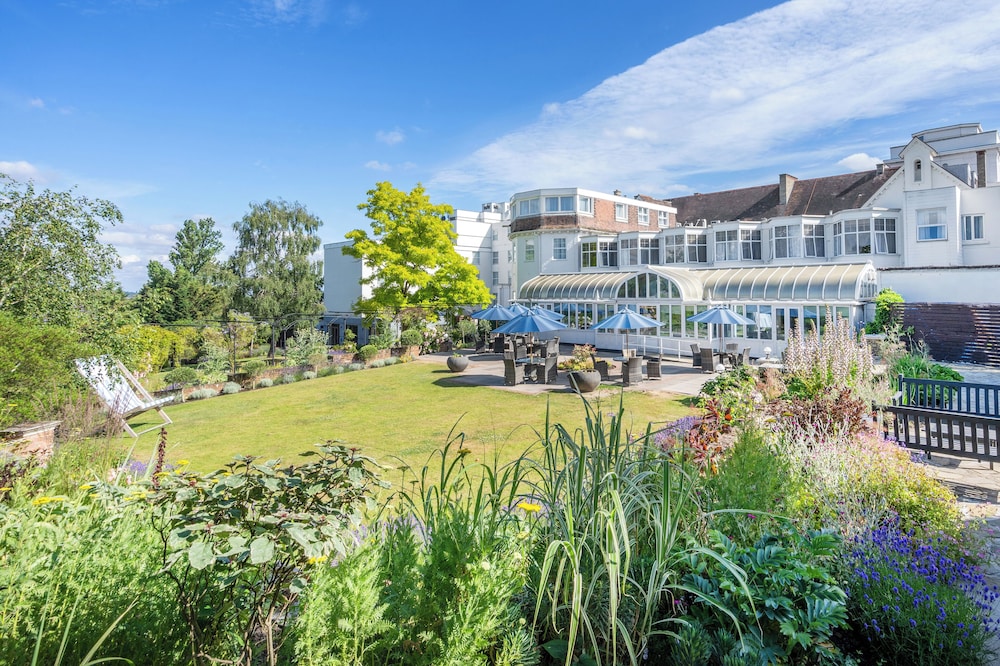 The Bromley Court Hotel 1
