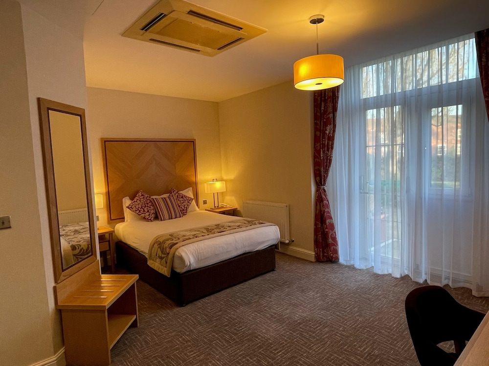 Best Western Welwyn Garden City Homestead Court Hotel 10