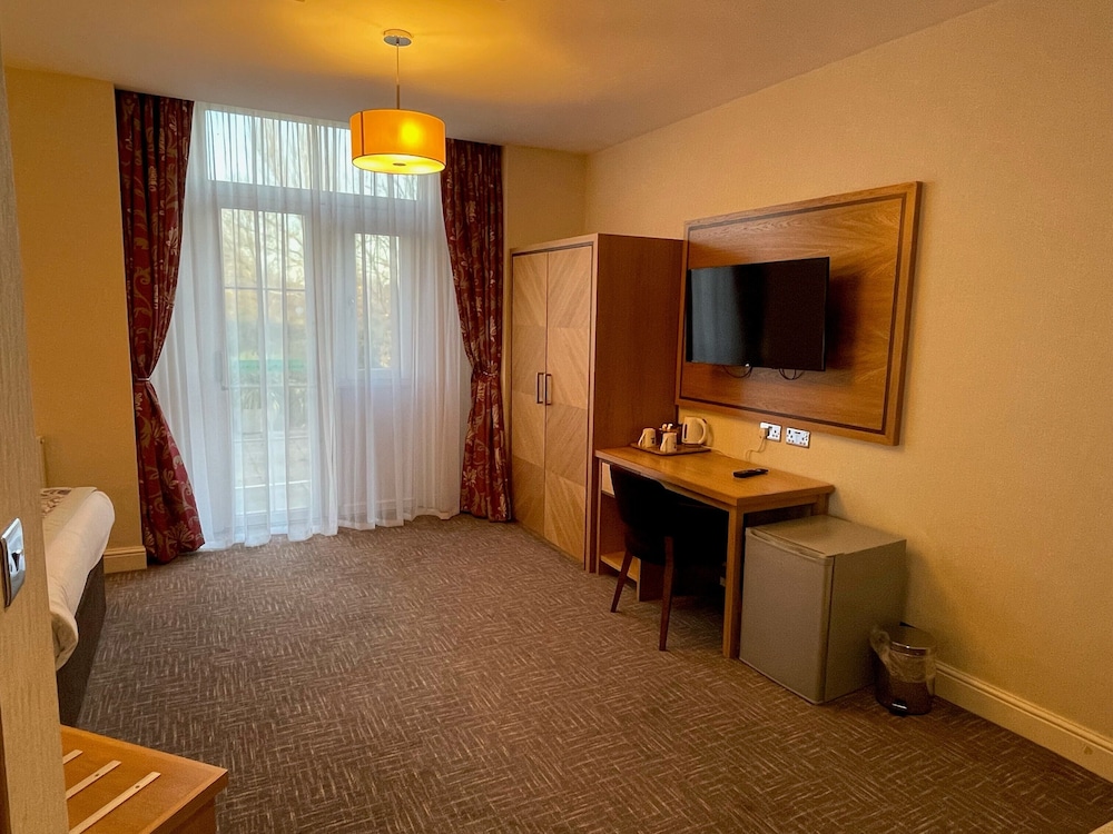 Best Western Welwyn Garden City Homestead Court Hotel 11