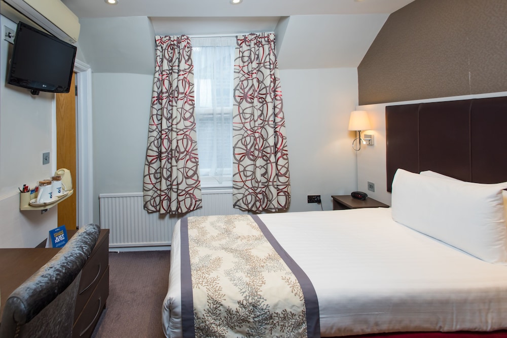 Spark by Hilton London Chiswick 17
