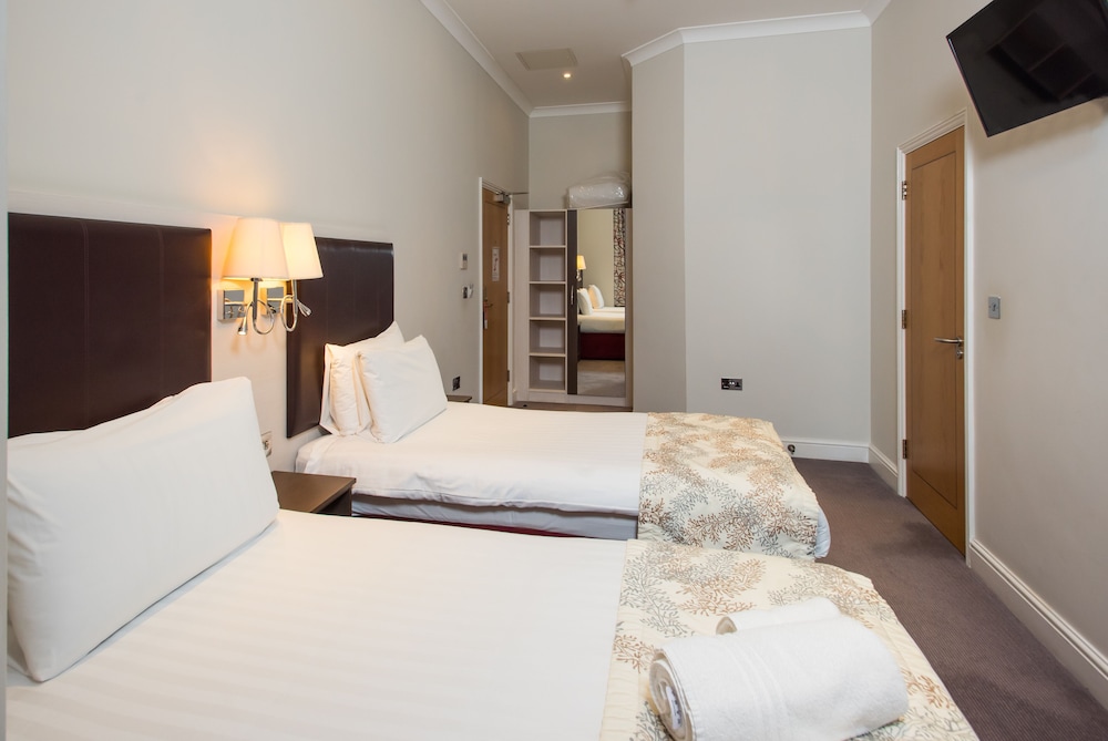 Spark by Hilton London Chiswick 20