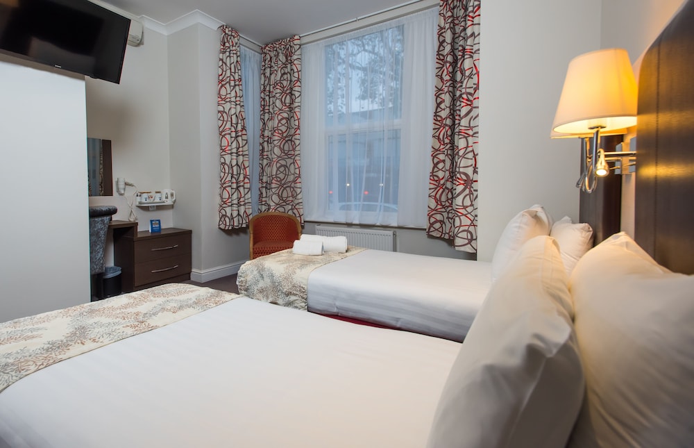 Spark by Hilton London Chiswick 21