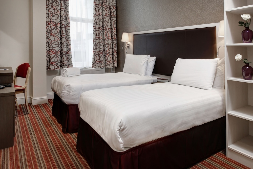 Spark by Hilton London Chiswick 24