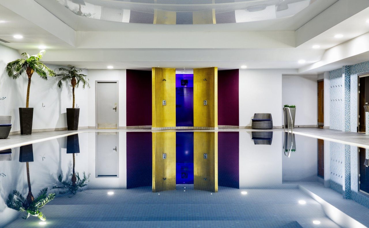Village Hotel - Reading 8