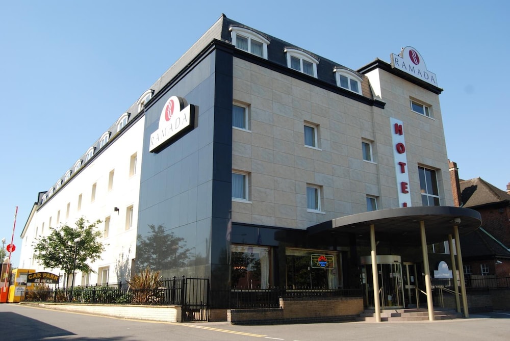 Savera Hotel South Ruislip 16