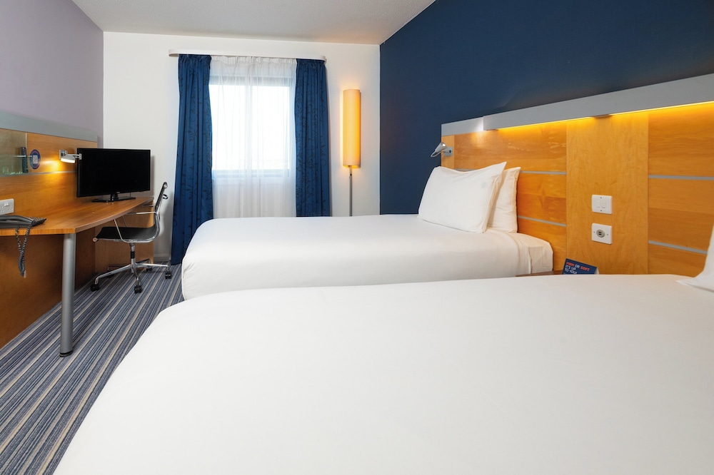Holiday Inn Express Stevenage 16