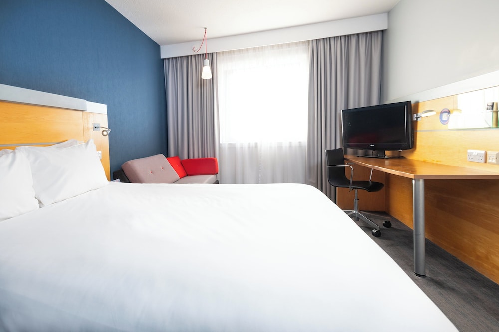 Holiday Inn Express Stevenage 24