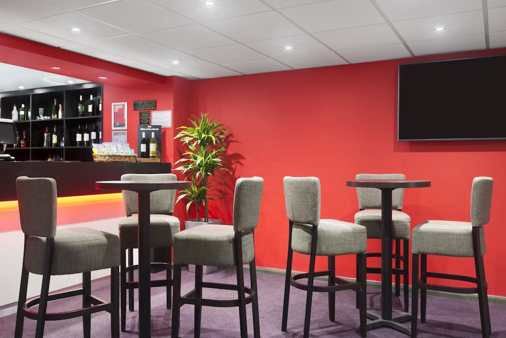Ramada by Wyndham South Mimms M25 20