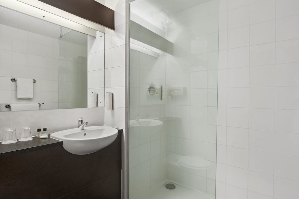 Ramada by Wyndham South Mimms M25 18