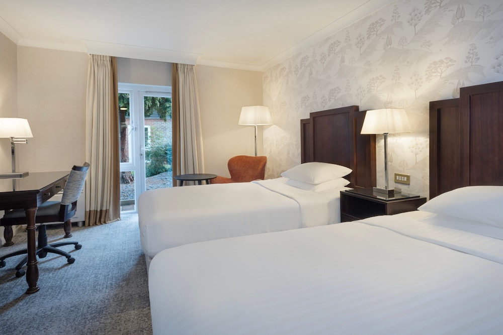 Delta Hotels Tudor Park Country Club 9