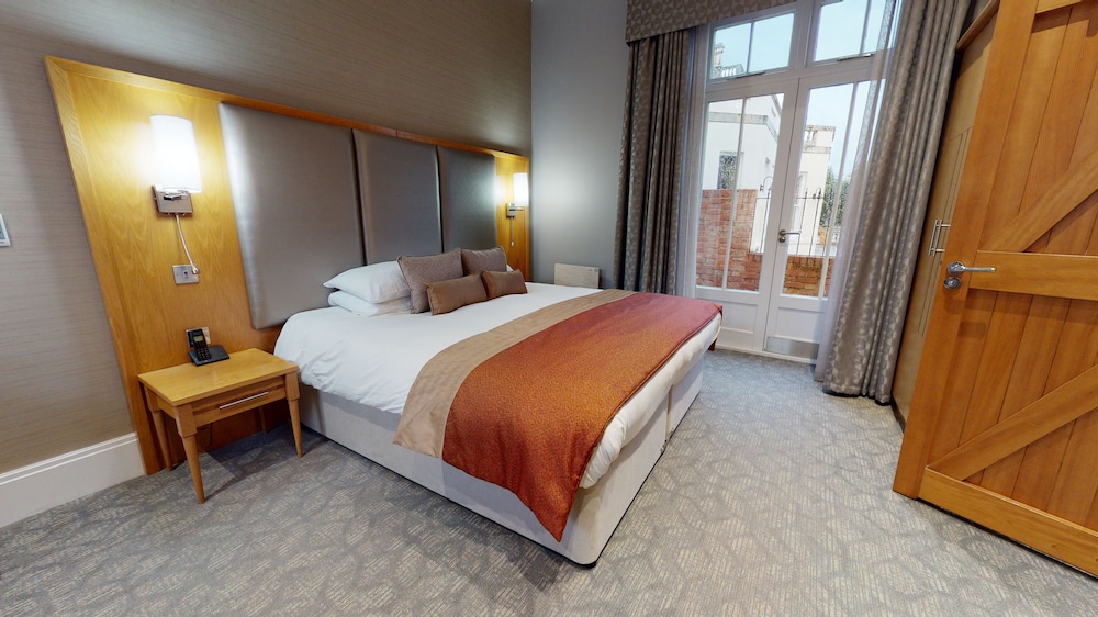Oakley Hall Hotel 24