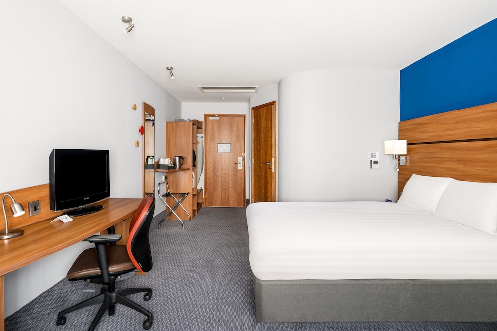 Holiday Inn Express Braintree 22