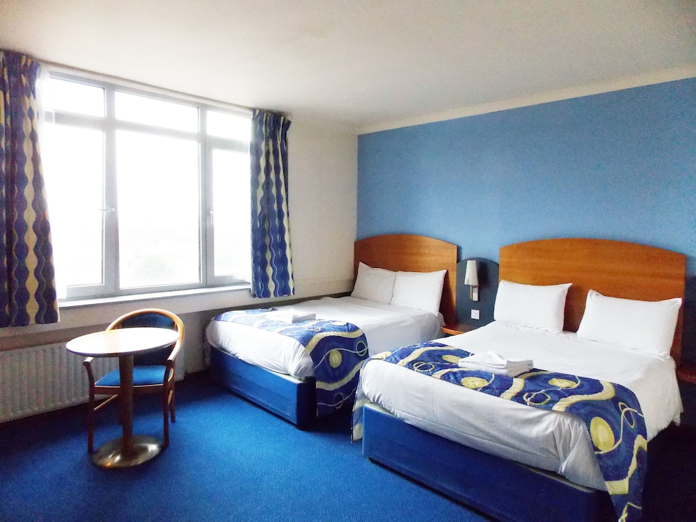 Wembley International Hotel 12