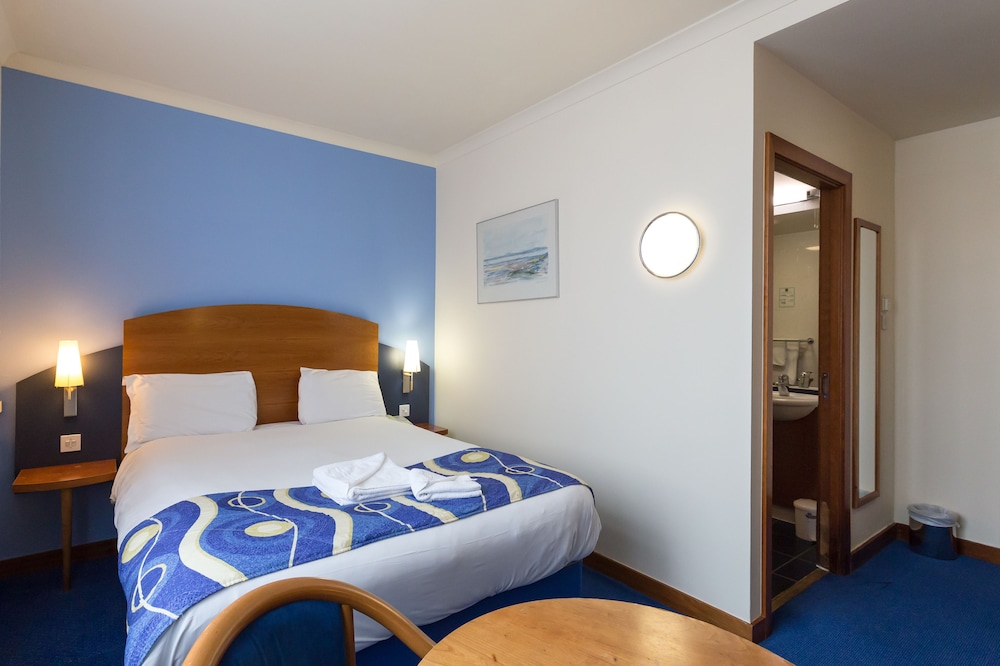 Wembley International Hotel 5