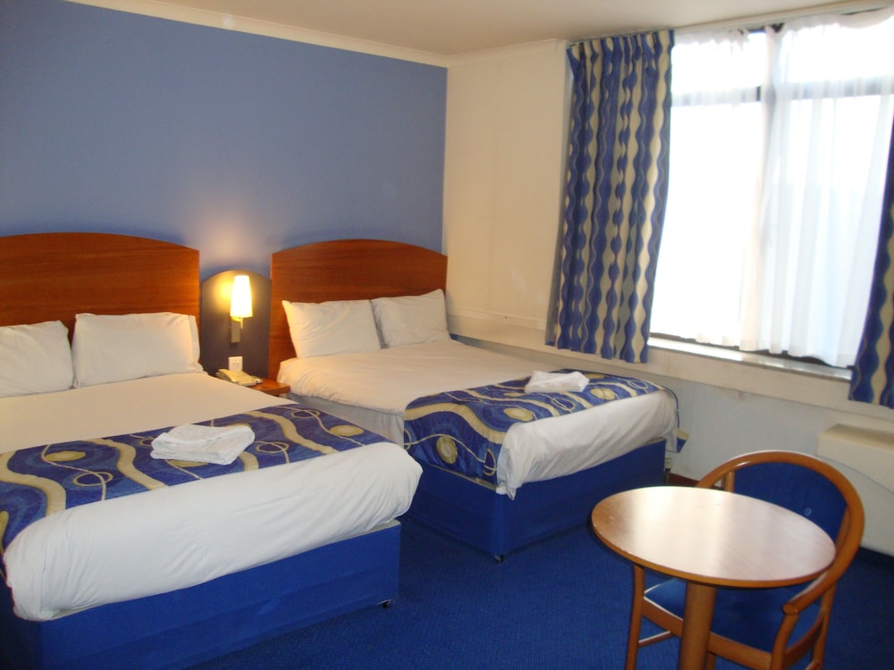 Wembley International Hotel 8