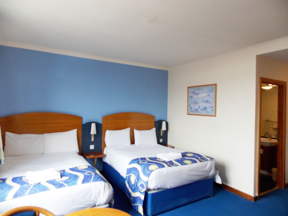 Wembley International Hotel 16
