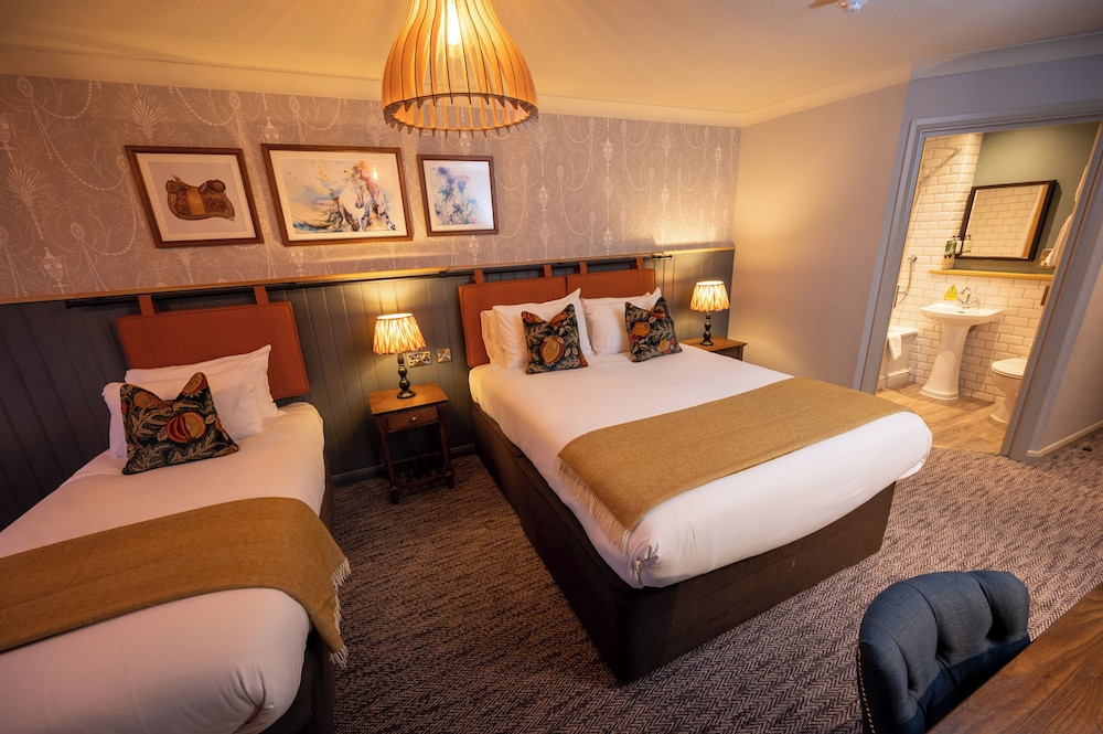 The Ely Hotel 15