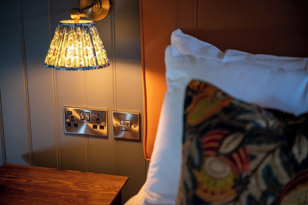 The Ely Hotel 18