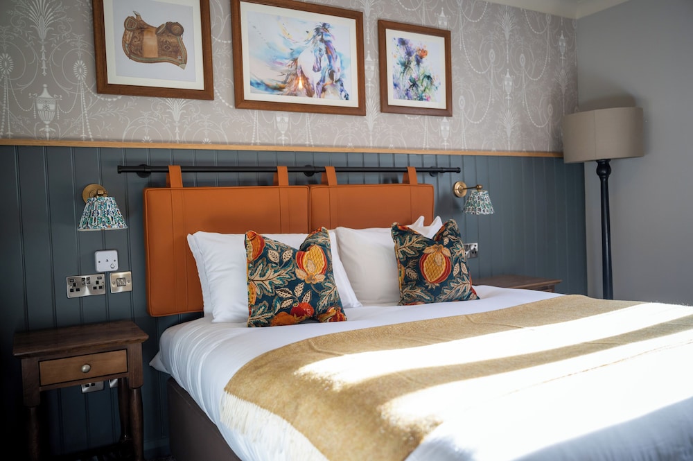 The Ely Hotel 13
