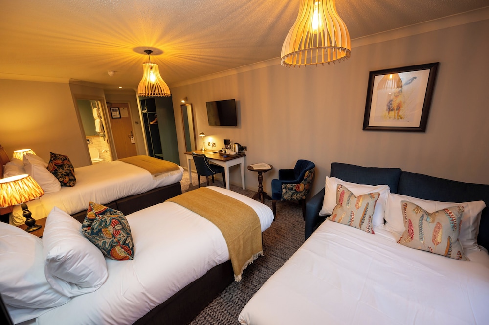 The Ely Hotel 16