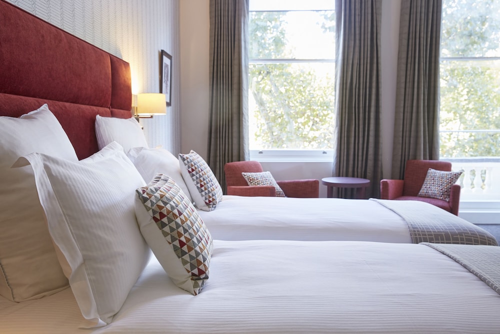 54 Queen’s Gate Hotel 19