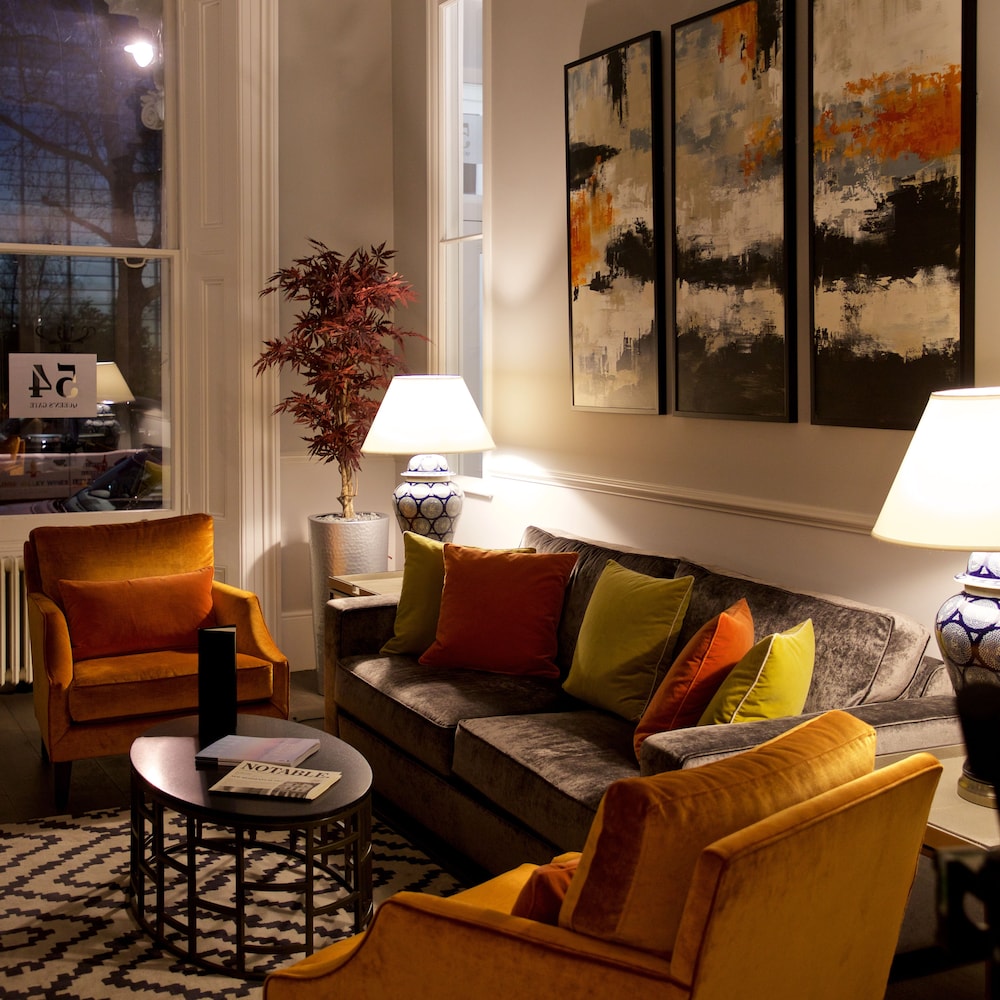 54 Queen’s Gate Hotel 8