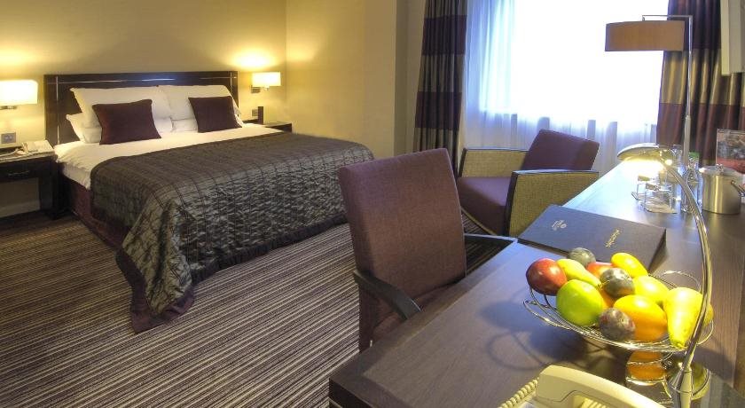 Crowne Plaza London - Gatwick Airport 2